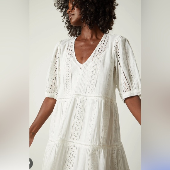 Velvet by Graham and Spencer Embroidered Dress size S - Picture 1 of 7